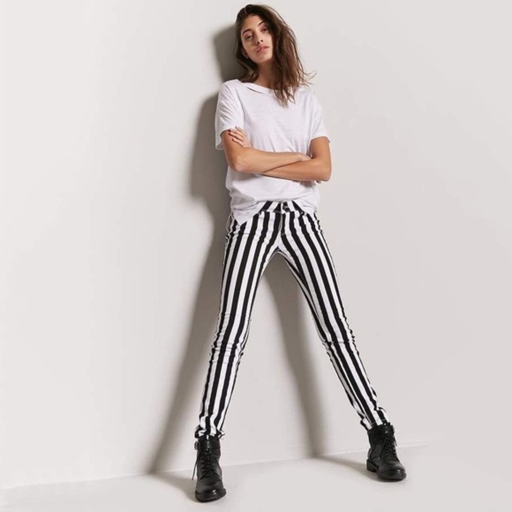 Forever 21 black and white striped pants